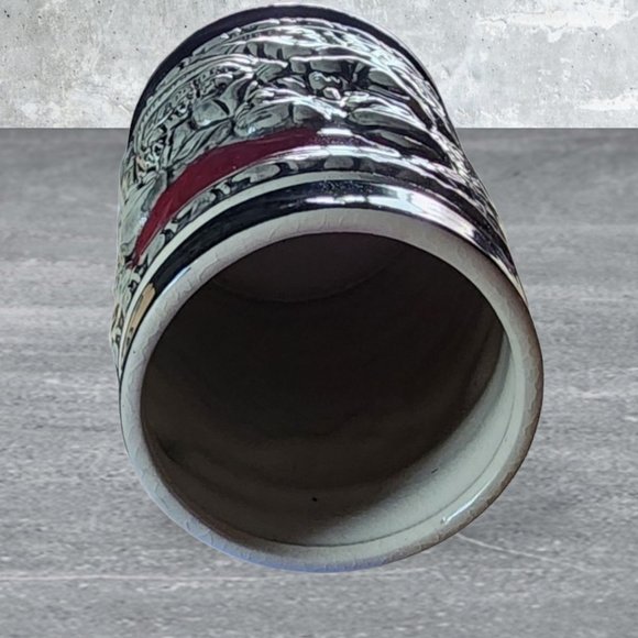 Ceramic Black and Gray Stein "Three Men at the Pub" - Picture 6 of 6